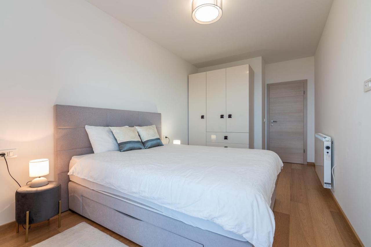 Apartment With Balcony Ocean Paradise 카스타브 외부 사진
